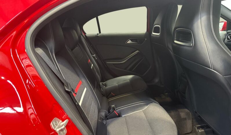 
								Mercedes-Benz A180 Edition Style 2014 full									
