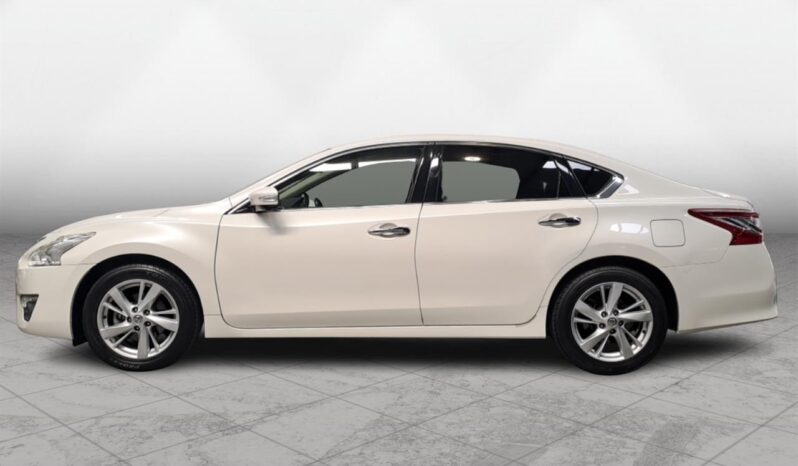 
								Nissan TEANA XV 2016 full									