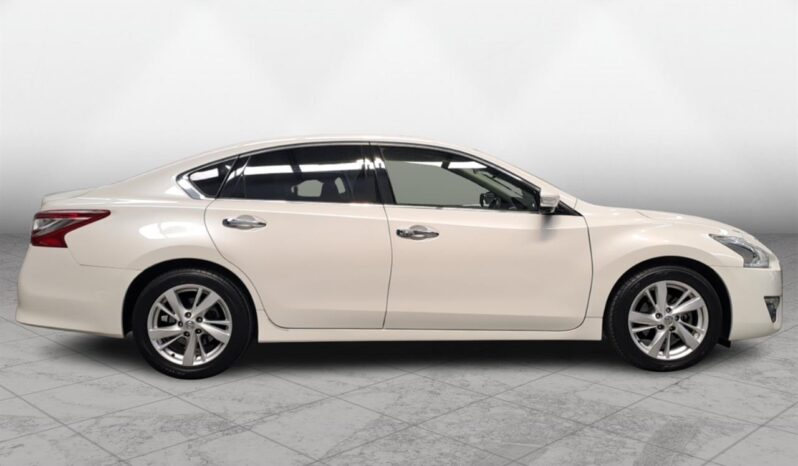
								Nissan TEANA XV 2016 full									