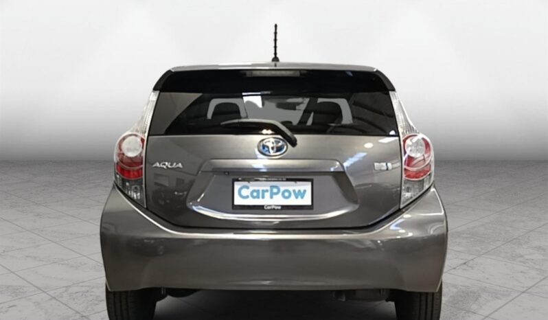 
								Toyota AQUA HYBRID 2013 full									
