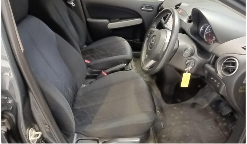 
								Mazda DEMIO  2012 full									