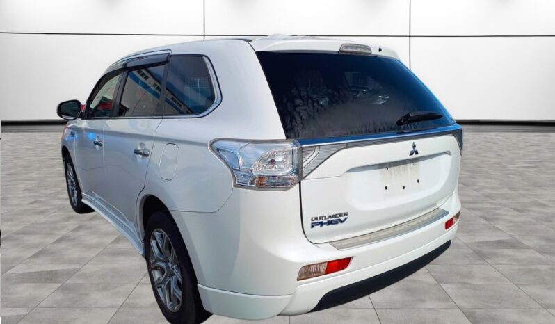 
								MITSUBISHI OUTLANDER PHEV 4WD PHEV G Safety Package 2014 full									