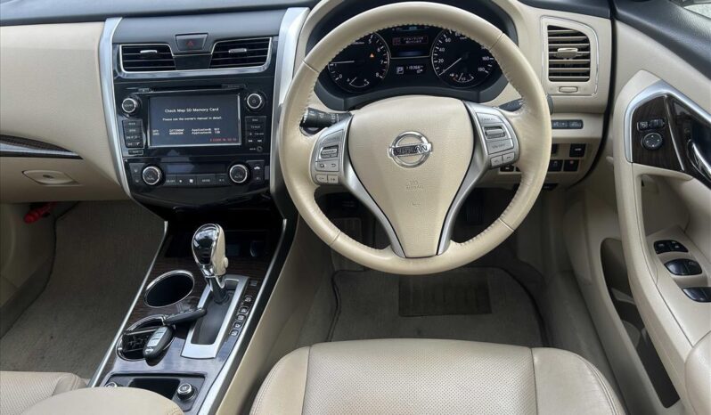 
								NISSAN TEANA XV 2015 full									