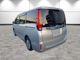 
										TOYOTA VOXY G 2015 full									