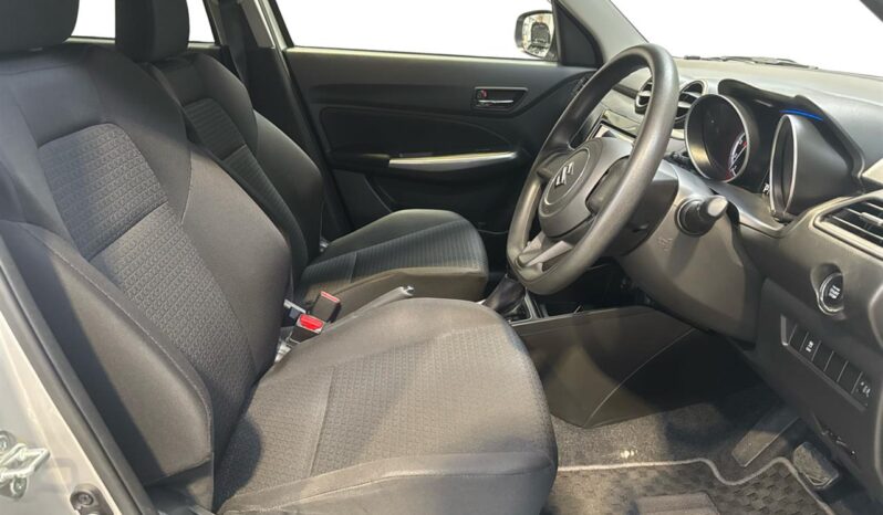 
								Suzuki SWIFT XG 2018 full									