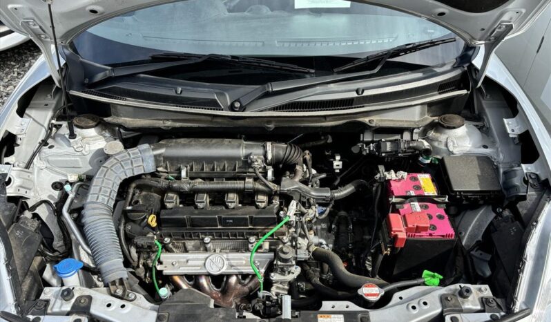 
								Suzuki SWIFT XG 2018 full									