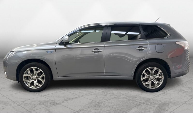 
								Mitsubishi Outlander  2013 full									