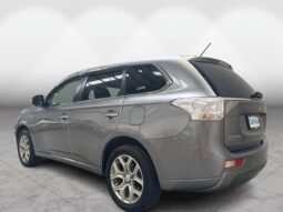 
										Mitsubishi Outlander  2013 full									