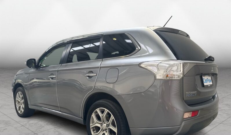 
								Mitsubishi Outlander  2013 full									