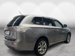 
										Mitsubishi Outlander  2013 full									