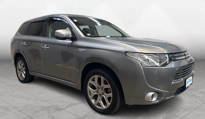 
								Mitsubishi Outlander  2013 full									
