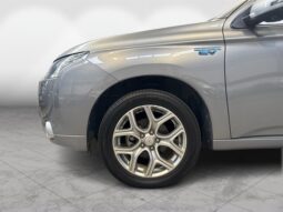 
										Mitsubishi Outlander  2013 full									