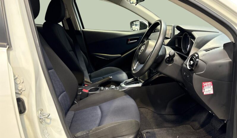 
								Mazda DEMIO 13S 2014 full									