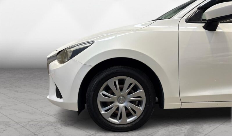 
								Mazda DEMIO 13S 2014 full									