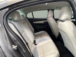 
										Mazda Mazda3  2019 full									