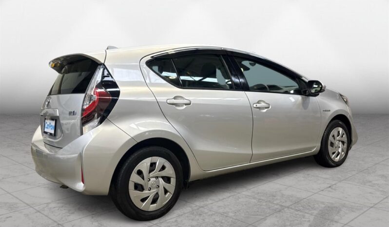
								Toyota AQUA L 2020 full									