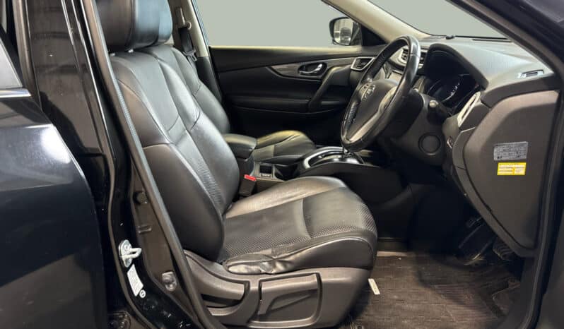 Nissan X-TRAIL  2014 full