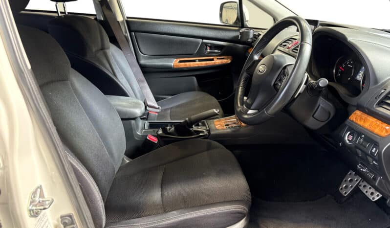 Subaru XV AWD 2012 full