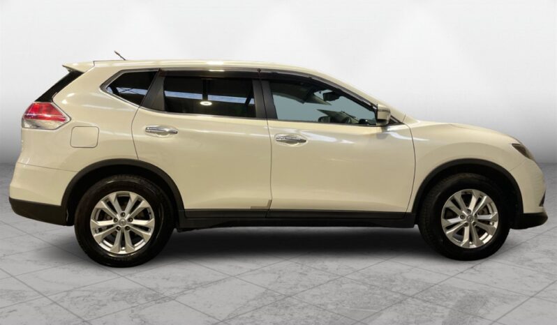 Nissan X-TRAIL  2015 full