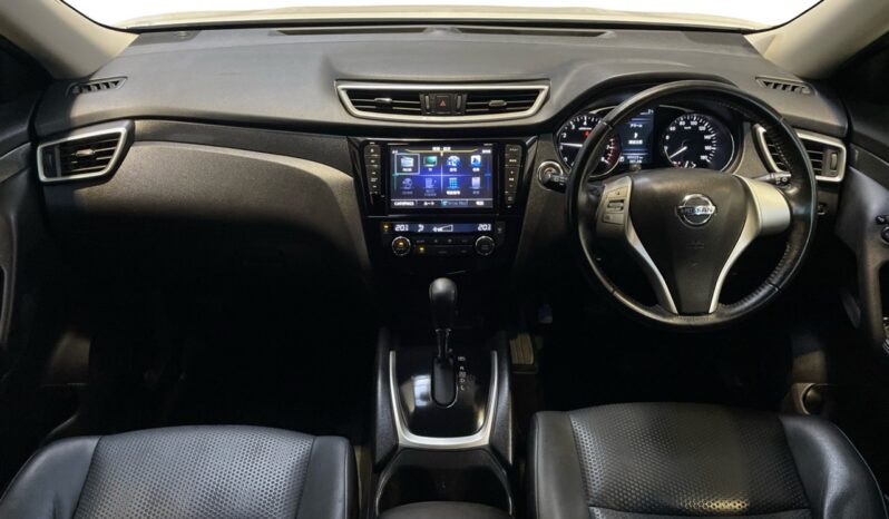 Nissan X-TRAIL  2015 full