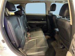 
										Mitsubishi Outlander PHEV 2013 full									
