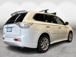 
										Mitsubishi Outlander PHEV 2013 full									