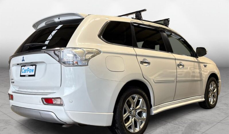 
								Mitsubishi Outlander PHEV 2013 full									