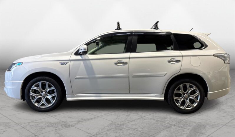 
								Mitsubishi Outlander PHEV 2013 full									