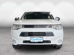 Mitsubishi Outlander PHEV 2013 full