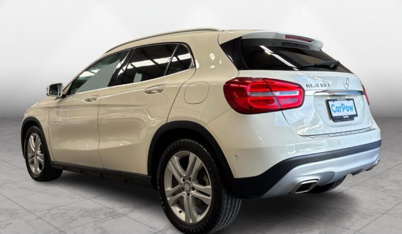 
								Mercedes-Benz Gla180  2015 full									