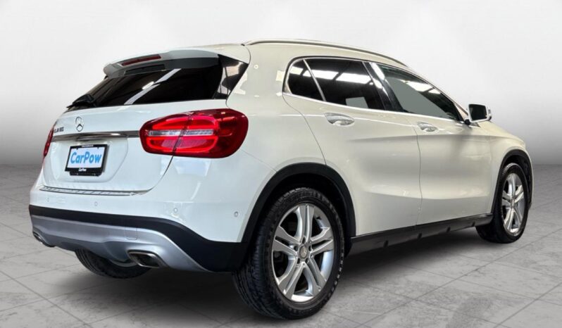 
								Mercedes-Benz Gla180  2015 full									