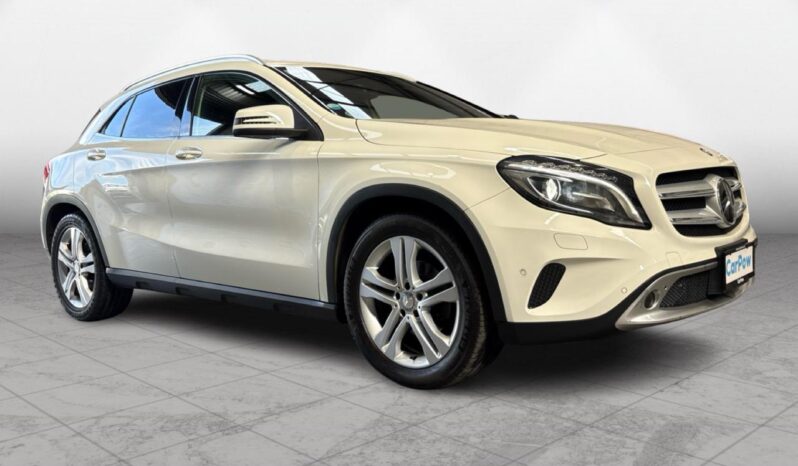 
								Mercedes-Benz Gla180  2015 full									