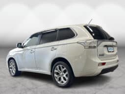 Mitsubishi Outlander PHEV 2013 full