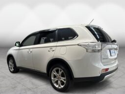 
										Mitsubishi Outlander PHEV 2013 full									