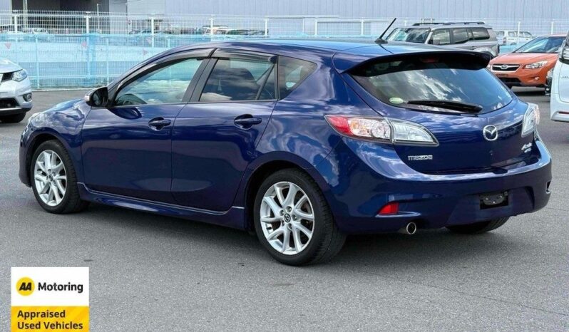 
								Mazda AXELA  2012 full									