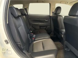 
										Mitsubishi Outlander  2013 full									
