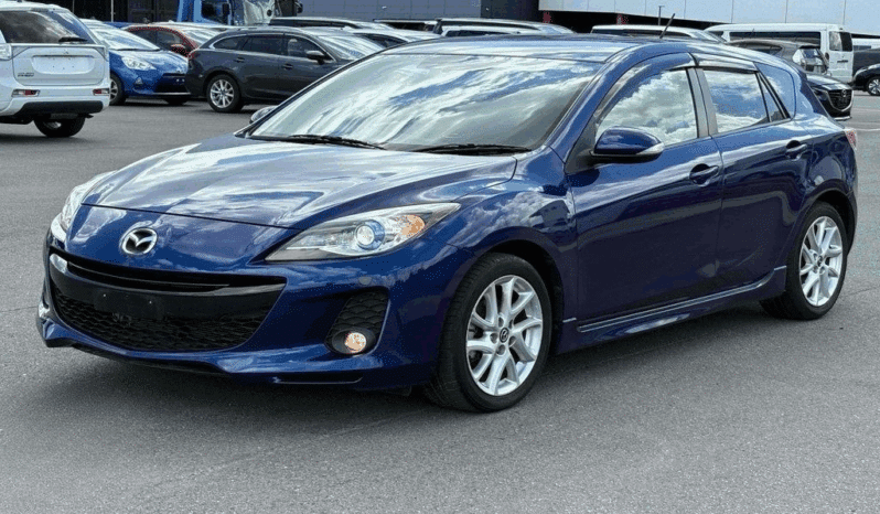 Mazda AXELA  2012 full
