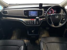 
										Honda ODYSSEY Absolute 2014 full									