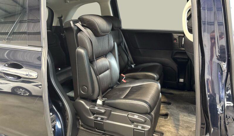 
								Honda ODYSSEY Absolute 2014 full									