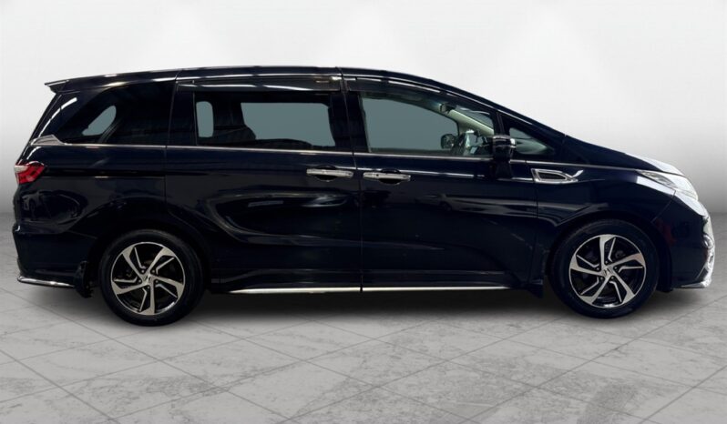 
								Honda ODYSSEY Absolute 2014 full									