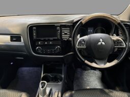 
										Mitsubishi Outlander  2014 full									