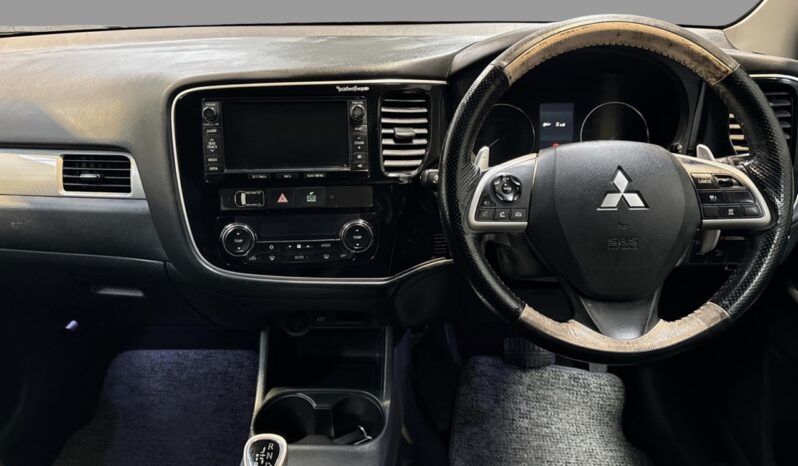 
								Mitsubishi Outlander  2014 full									