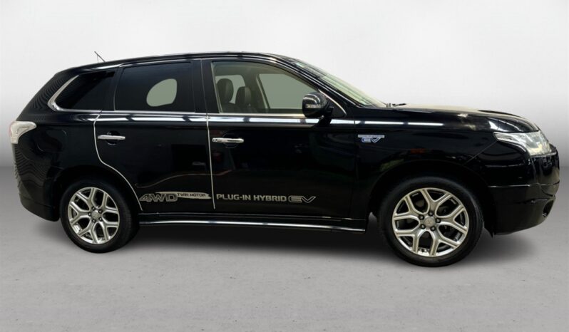 
								Mitsubishi Outlander  2014 full									