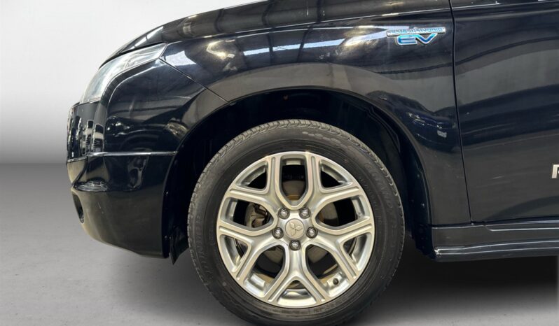 
								Mitsubishi Outlander  2014 full									