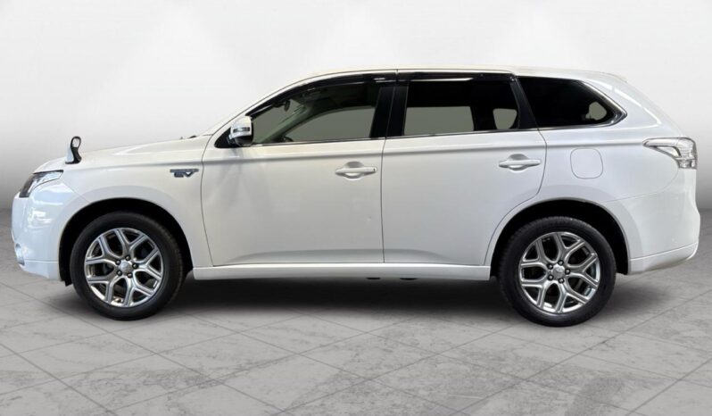 
								Mitsubishi Outlander PHEV 2013 full									