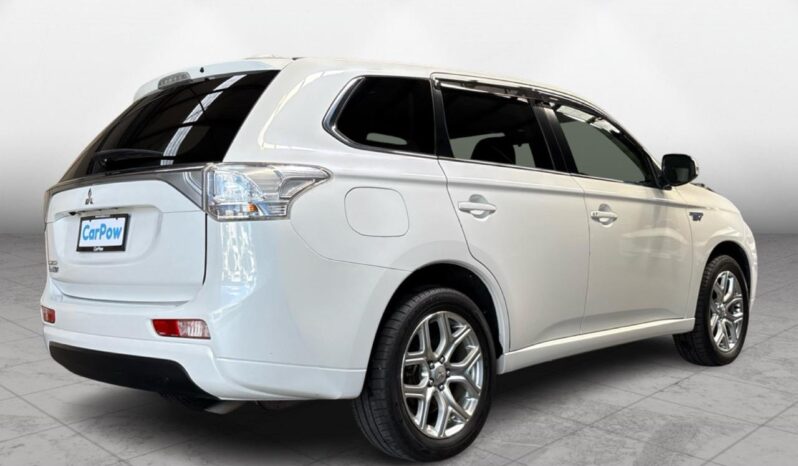 
								Mitsubishi Outlander PHEV 2013 full									