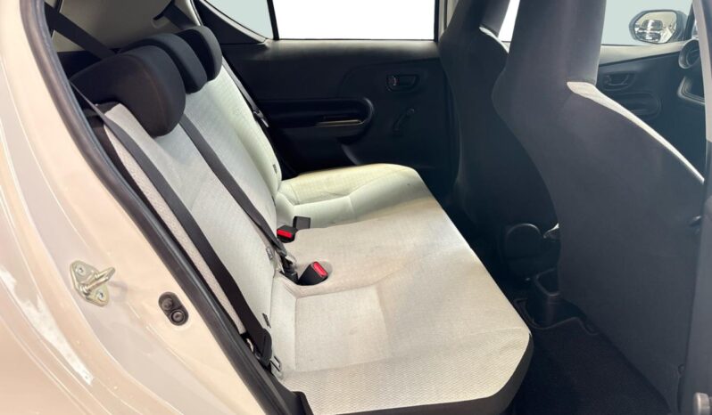 
								Toyota AQUA L 2021 full									