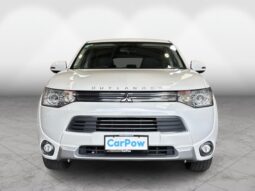 
										Mitsubishi OUTLANDER PHEV G Navigation Package 2014 full									