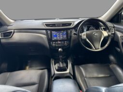 
										Nissan X-TRAIL  2015 full									