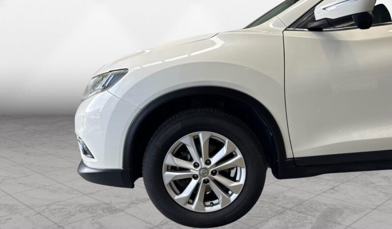 
								Nissan X-TRAIL  2015 full									